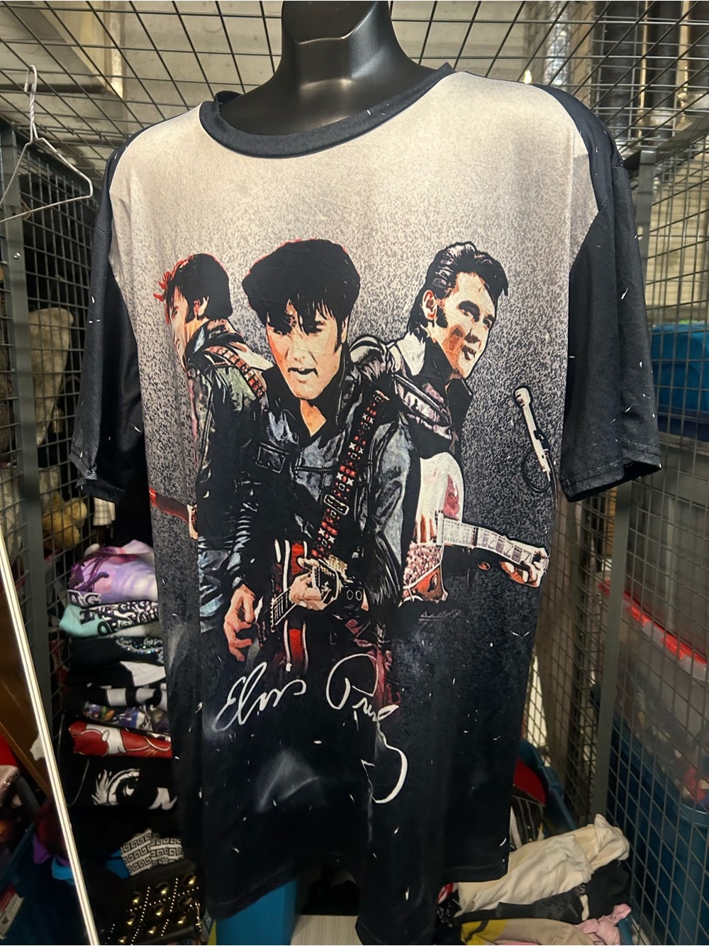 Awesome Elvis Presley Black double side FALLING IN LOVE Graphic Men’s Tee XL